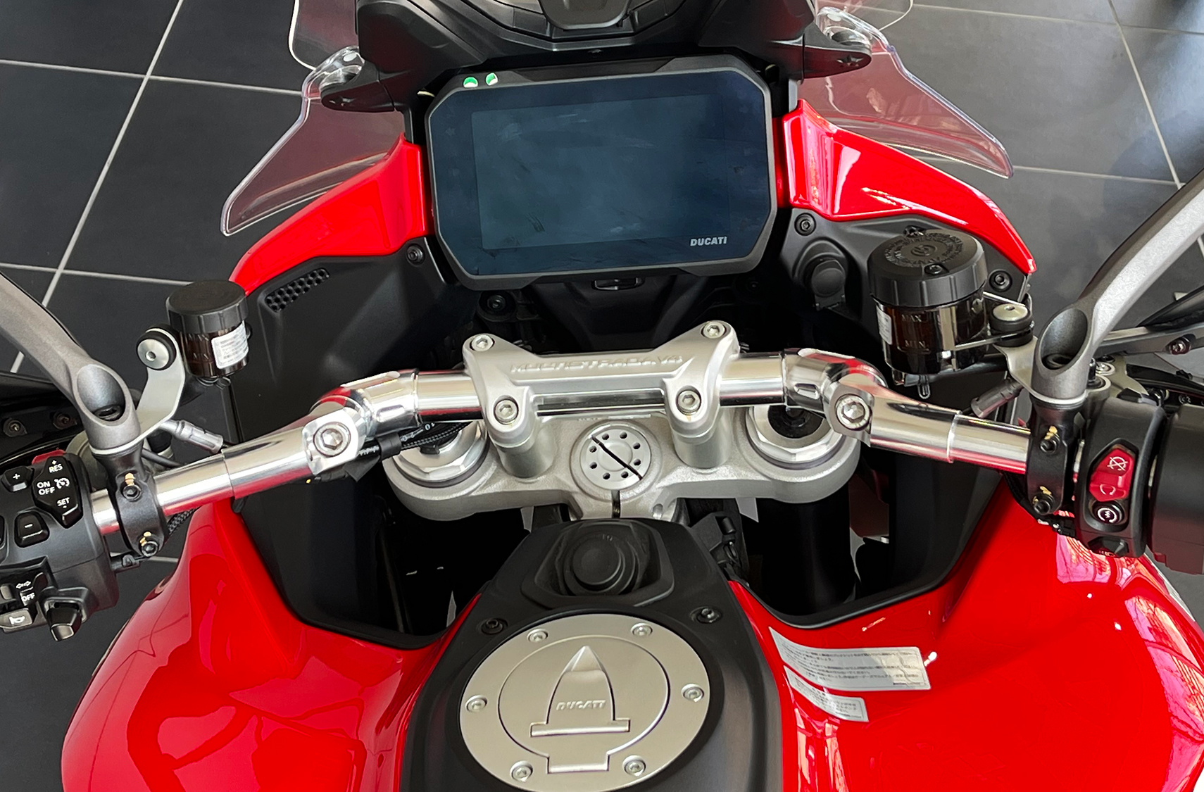 AELLA Aluminum Variable Handlebar (Multistrada V4)
